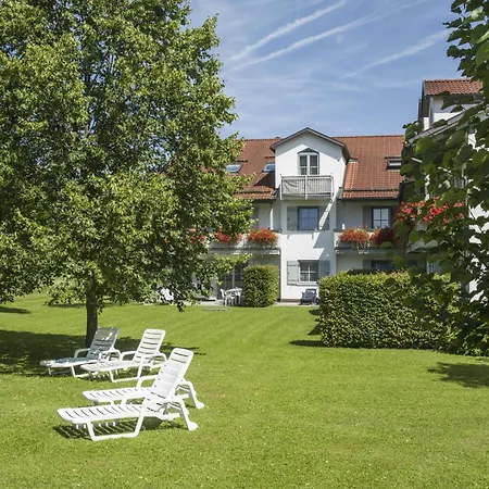 Wellness Mit Hallenbad Und Sauna