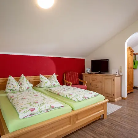 Διαμέρισμα Wellness Mit Hallenbad Und Sauna *