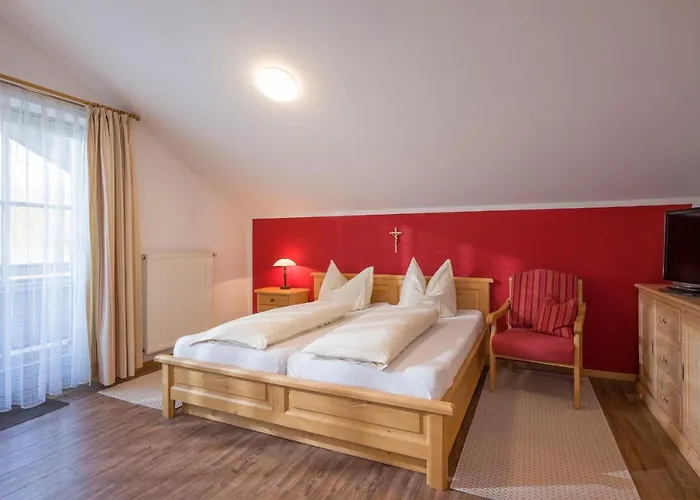 Wellness Mit Hallenbad Und Sauna אובראודורף