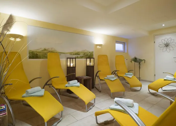 Wellness Mit Hallenbad Und Sauna דירה *